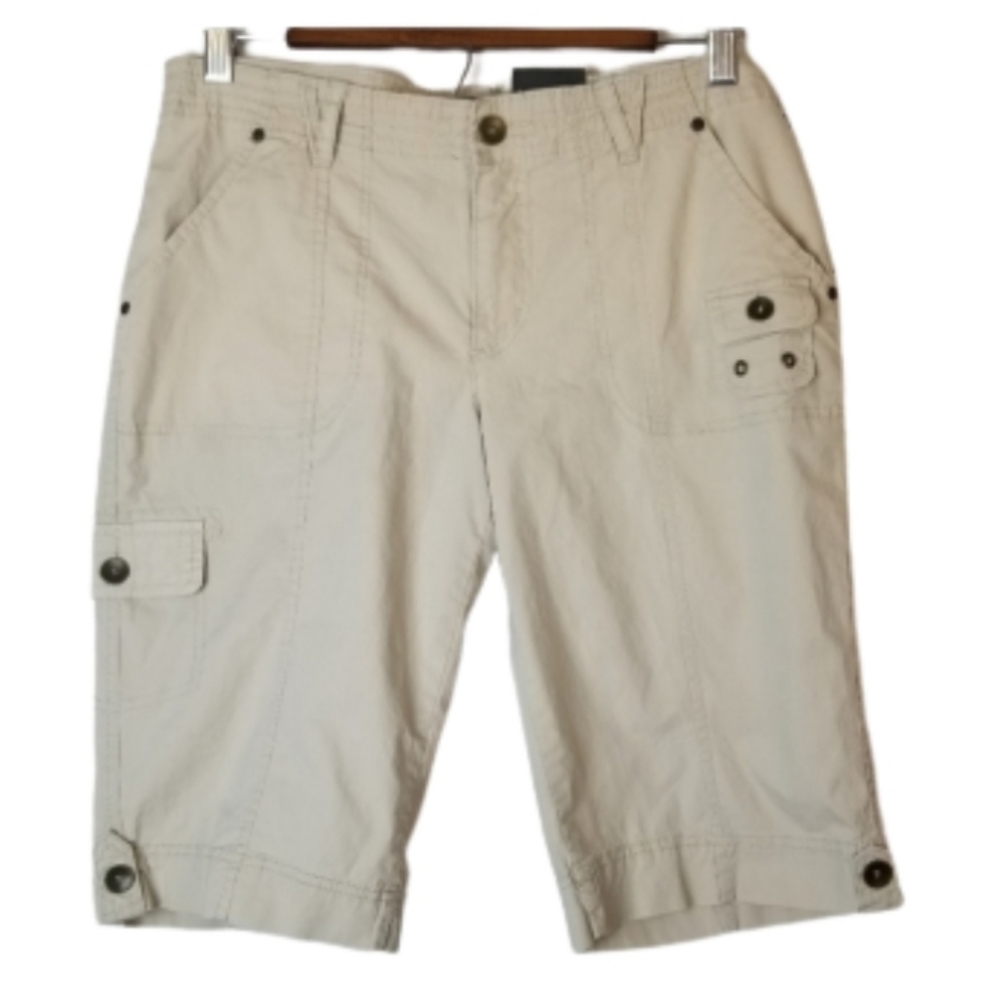 Roz & Ali cargo skimmer shorts size 6